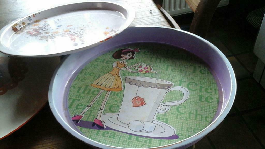 Retro dienbladen , jaren '60  samen 20€, Enlèvement ou Envoi