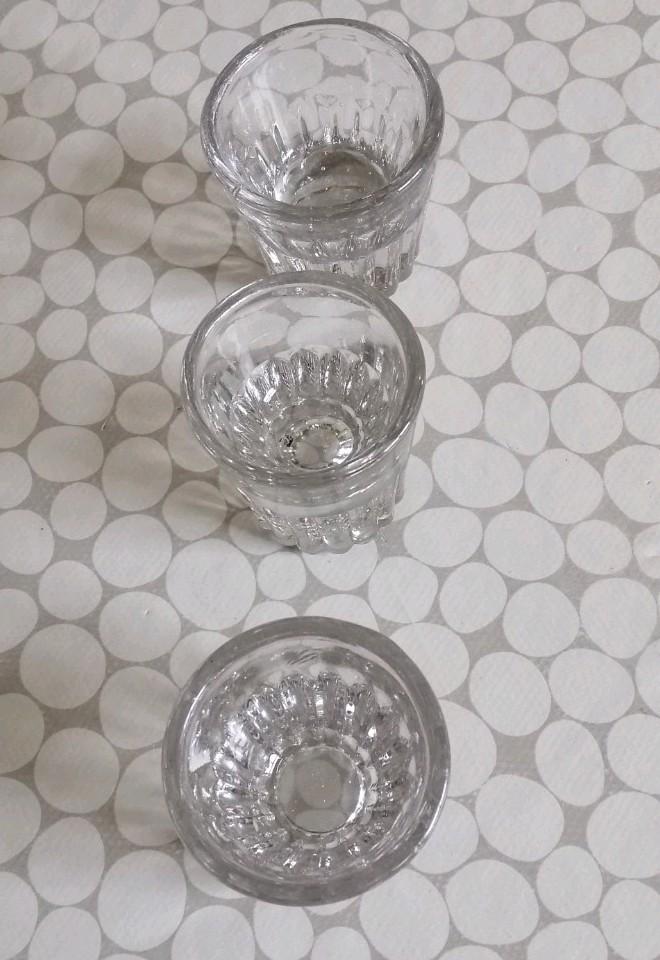 3 verres à goutte, Enlèvement ou Envoi, Utilisé