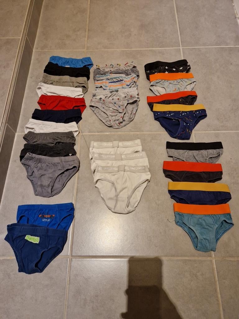28 onderbroeken, Kinderen en Baby's, Ophalen of Verzenden, Gebruikt