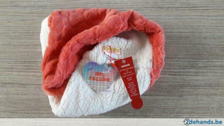 Nieuwe Gedraaide Buff Sjaal Someone, Kinderen en Baby's, Kinderkleding | Mutsen, Sjaals en Handschoenen, Ophalen of Verzenden