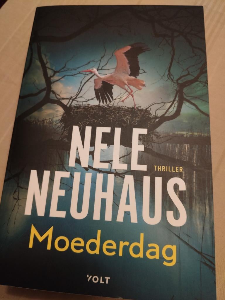 Nele Neuhaus - Moederdag, Boeken, Ophalen of Verzenden, Nele Neuhaus
