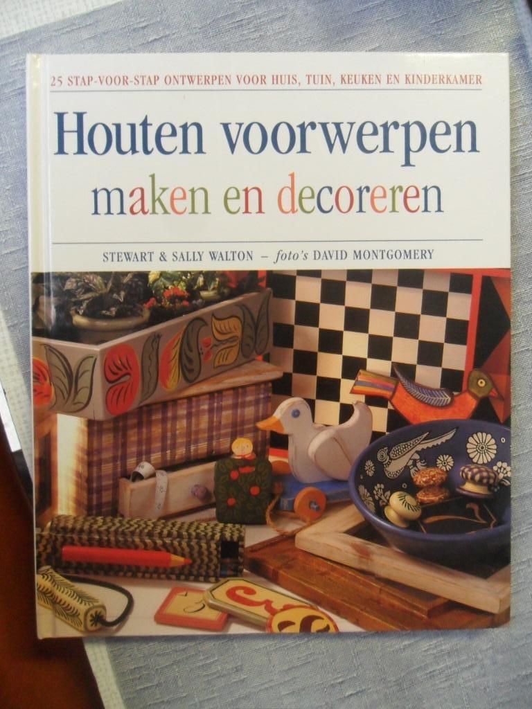 houten voorwerpen maken en decoreren, Ophalen of Verzenden, Zo goed als nieuw