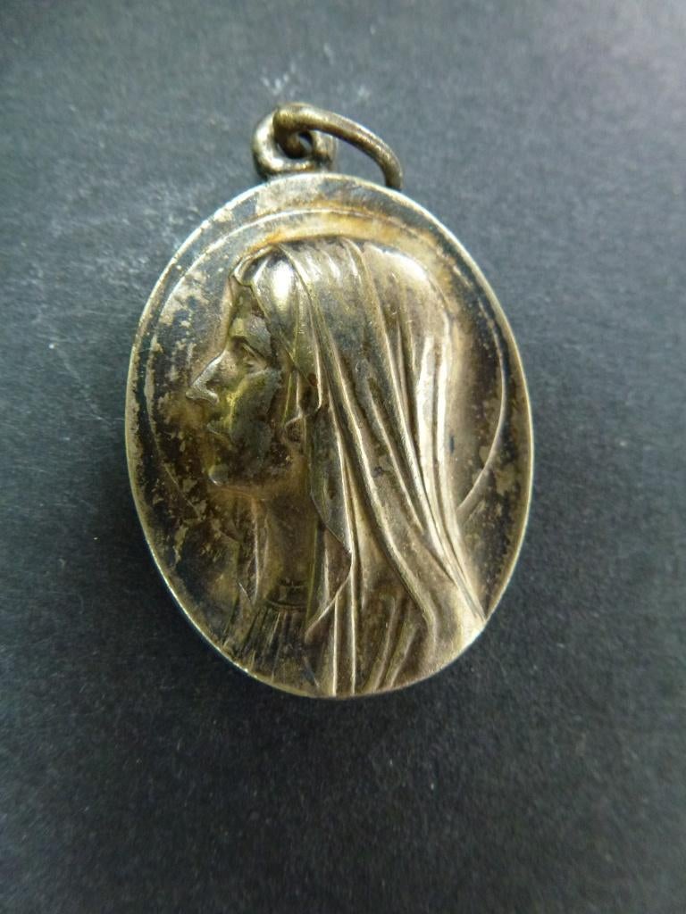 ancienne médaille de Lourdes en métal, Collections, Enlèvement ou Envoi, Utilisé, Bijoux, Christianisme | Catholique