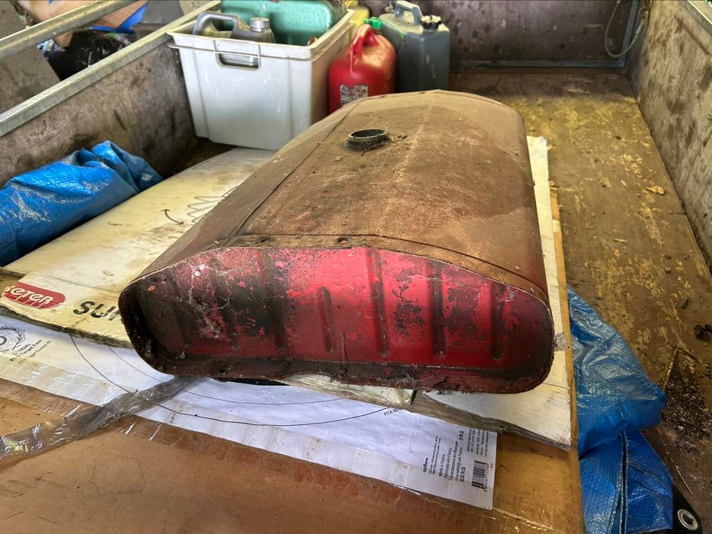 Réservoir tracteur MF (ptit Gris), Ophalen, Gebruikt, Oldtimer onderdelen