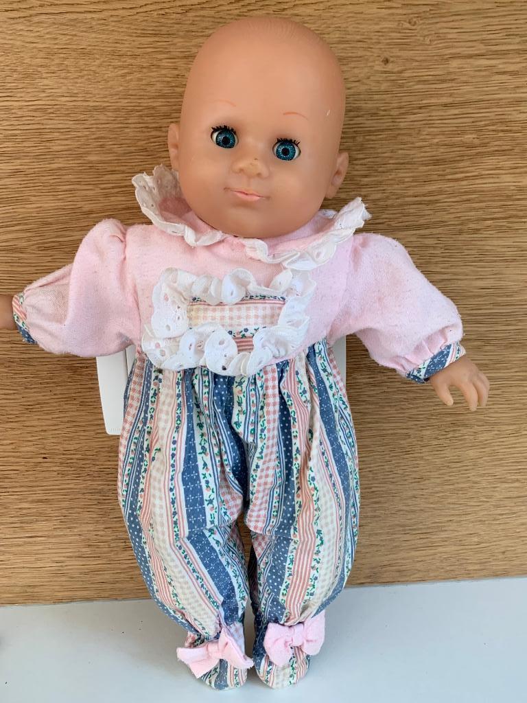 Pop 32 cm, Kinderen en Baby's, Speelgoed | Poppen, Ophalen, Gebruikt, Overige typen
