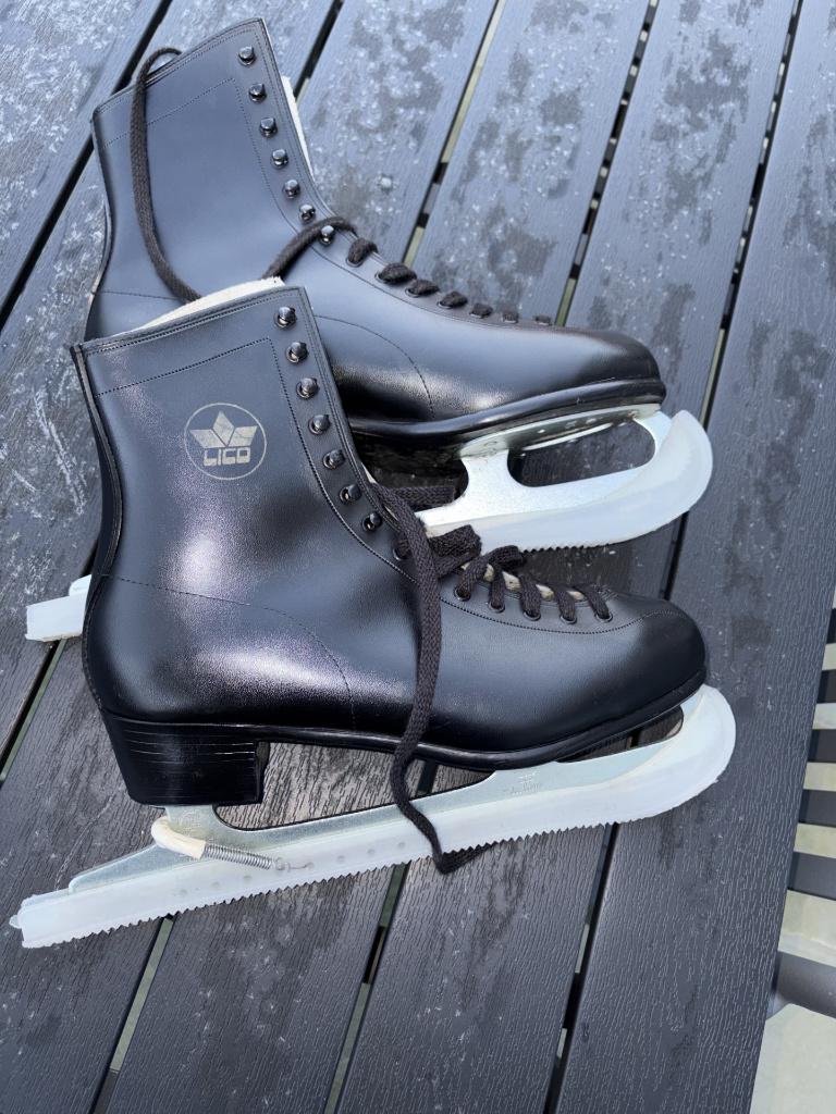 Zeer mooie schaatsen maat 42, Sport en Fitness, Overige merken, Overige typen, Ophalen of Verzenden, Zo goed als nieuw