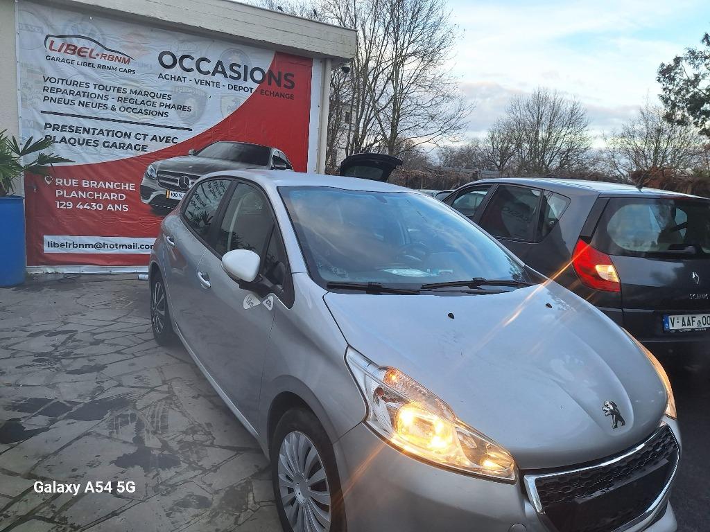 PEUGEOT 208 LIKE, Autos, Achat, 50 kW, Entreprise, 5 portes