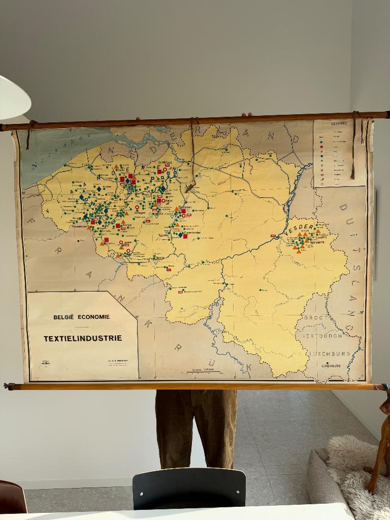 Schoolkaart textielindustrie België, Antiek en Kunst, Antiek | Schoolplaten, Ophalen