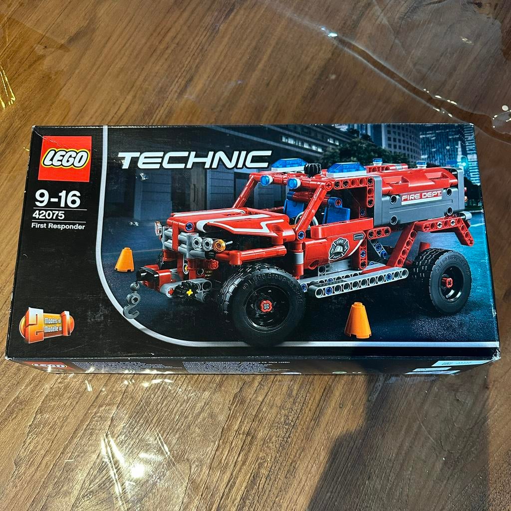 LEGO Technic 42075 First Responder NIEUW, en verzegeld, Ophalen of Verzenden, Nieuw