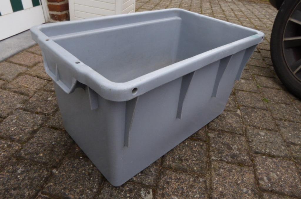 stevig plastic bakje, Ophalen, Kunststof, Zo goed als nieuw, Balkon