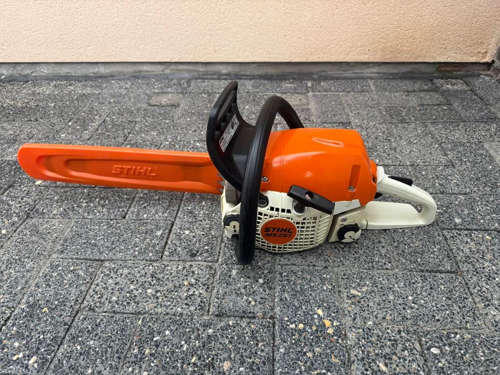 Scie à chaîne Stihl MS 251, Enlèvement, Comme neuf