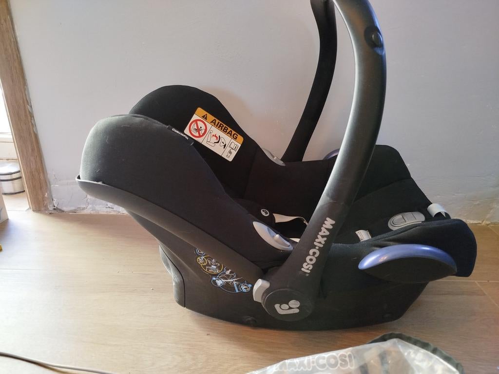 Maxi-Cosi cabriofix + regenhoes, Enlèvement, Comme neuf, Maxi-Cosi