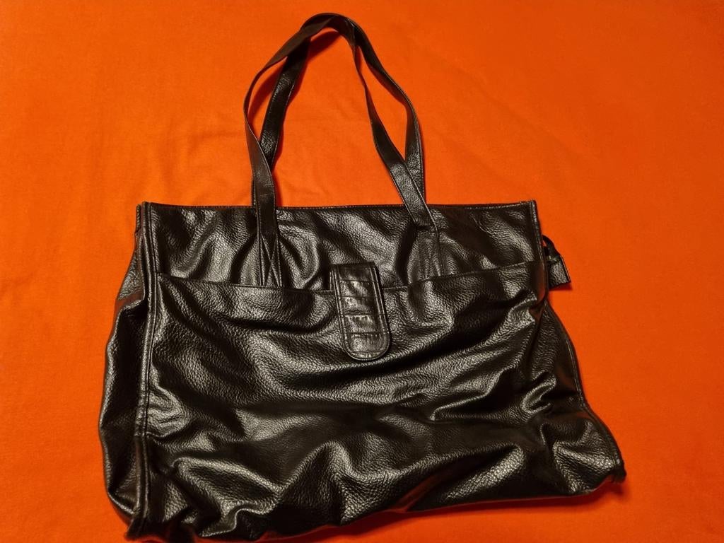 Grand sac fourre-tout simili-cuir noir L 44 x H 38 cm, Enlèvement ou Envoi, Utilisé, Noir, Cuir