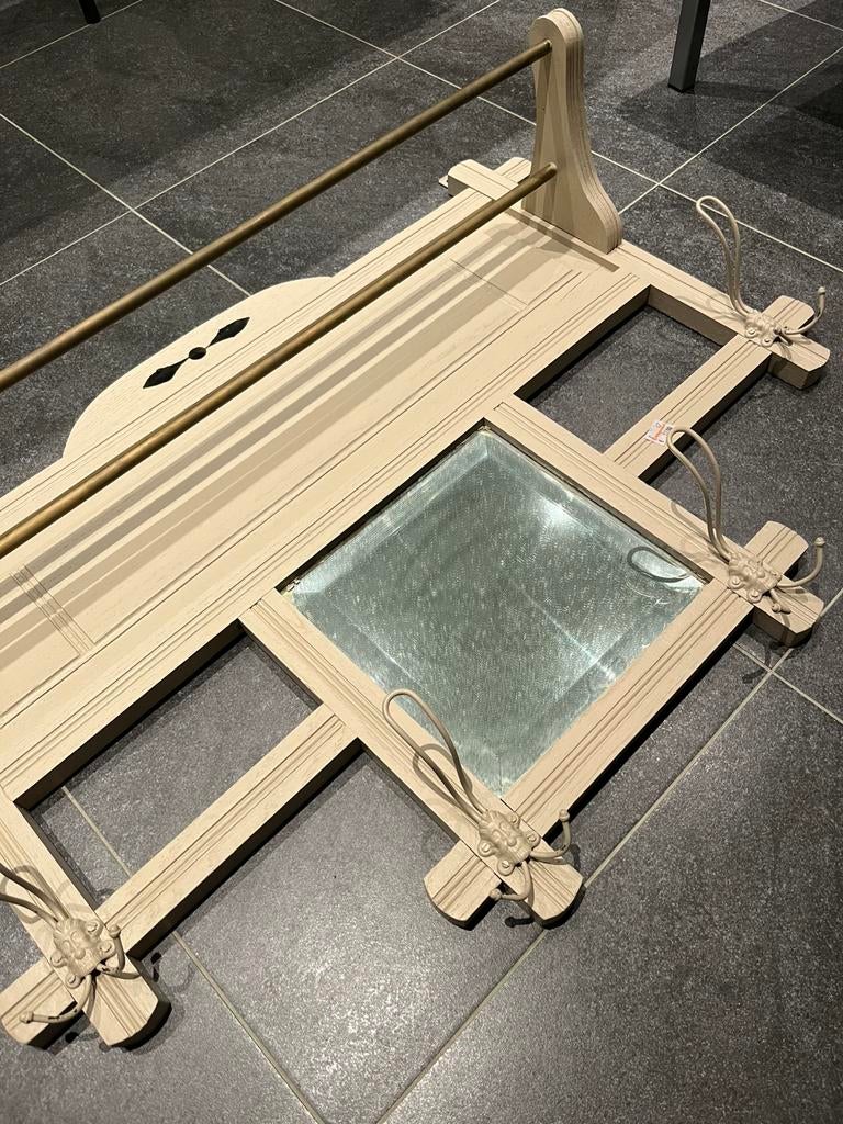 Landelijke houten kapstok met hoedenplank, Ophalen, Gebruikt, Metaal
