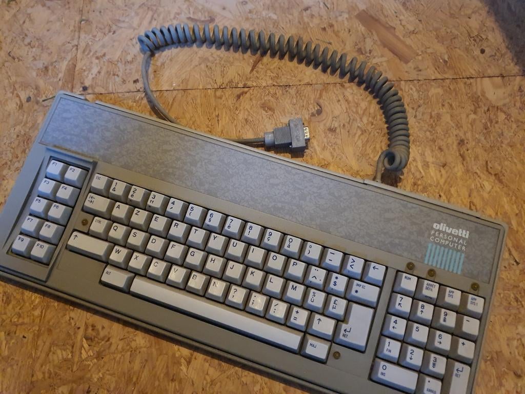Olivetti M24 keyboard, Computers en Software, Ophalen