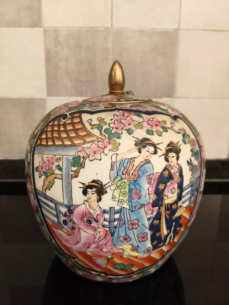 Japanse dekselpot, Antiek en Kunst, Ophalen