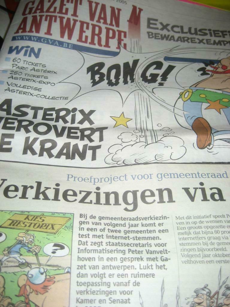 Krant GVA 14.10.2005,in teken van Asterix, Verzamelen, Ophalen of Verzenden, 1980 tot heden, Krant