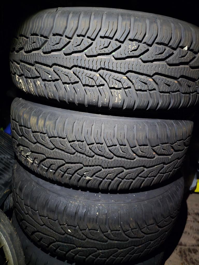 A vendre  jante alu  dacia duster avec  pneus, Ophalen, 215 mm, 16 inch, Nieuw