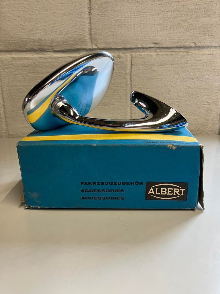 Rétroviseur extérieur gauche « Albert », Enlèvement, Ford
