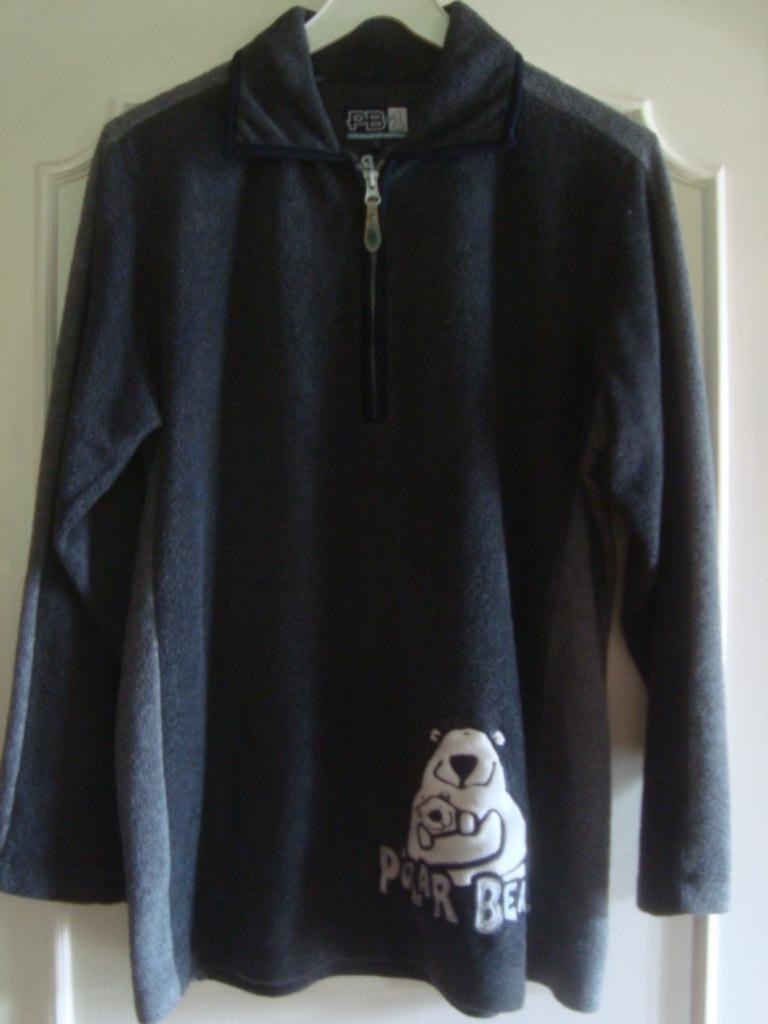 🎁 sweat noir et gris, broderie blanche + d'autres..., Envoi, Porté, Noir