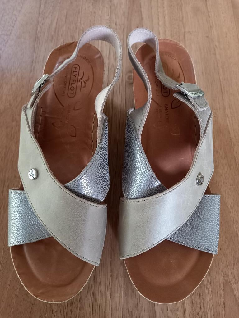 Sandalen Fly flot maat 39 NIEUW, Beige, Nieuw, Fly flot, Sandalen of Muiltjes