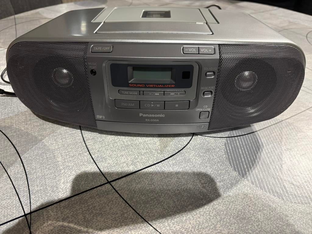 Draagbare radio-cd speler - Panasonic RX D50A, Audio, Tv en Foto, Ophalen, Zo goed als nieuw, Radio