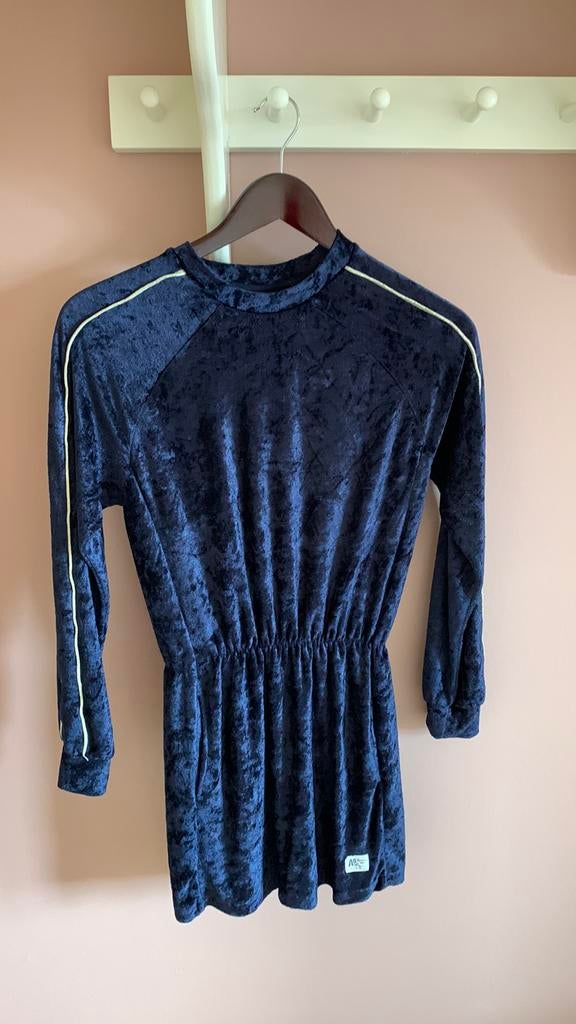 Velvet jurk American Outfitters maat 12. Als nieuw, Ophalen of Verzenden, Zo goed als nieuw, Jurk of Rok, Meisje