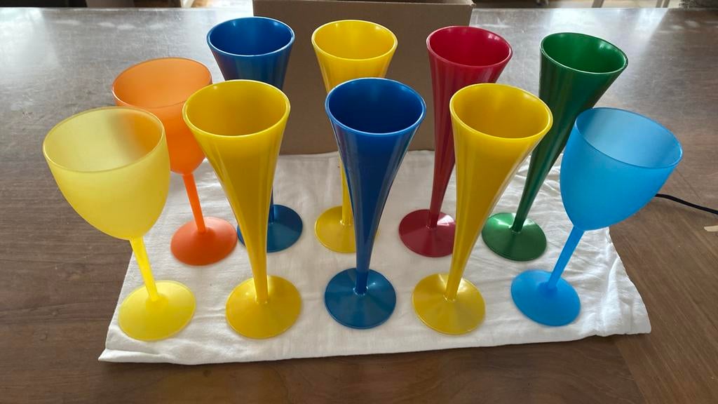 Kidibul champagne glazen  in mooie kleuren plastiek, Verzamelen, Glas en Drinkglazen, Ophalen, Zo goed als nieuw, Overige typen