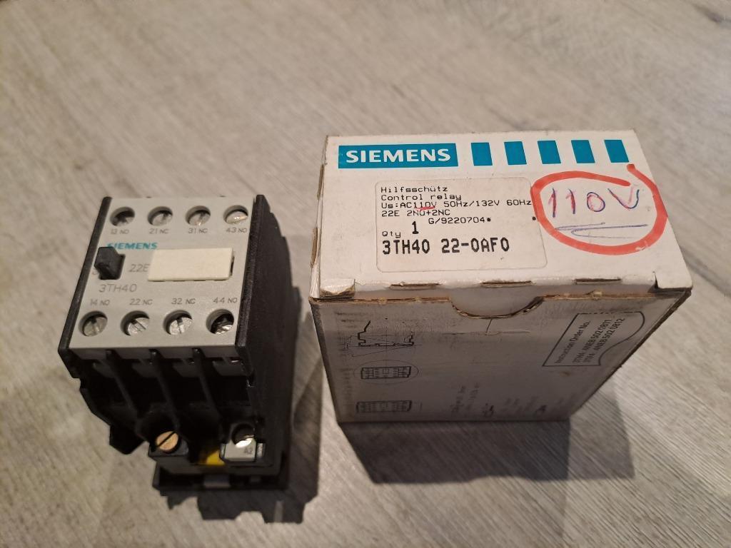 Contacteur Siemens 3TH4022-0AF0, Enlèvement ou Envoi, Neuf