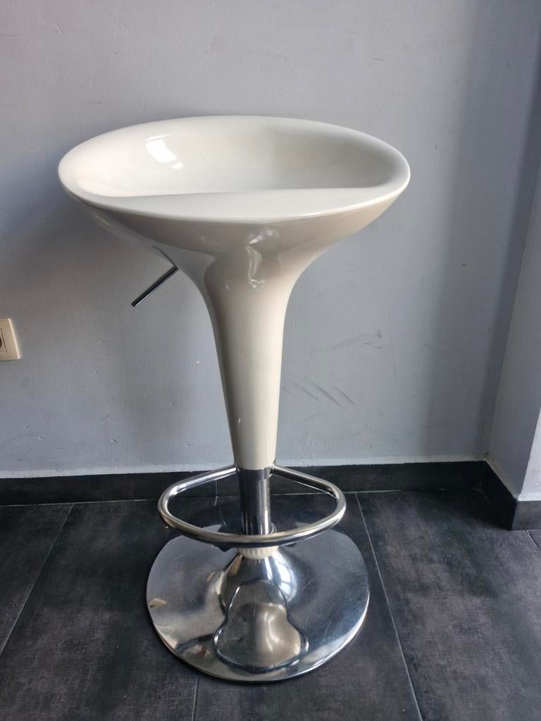 Tabouret de Bar. Trois pièces disponibles, Maison & Meubles, Tabourets de bar, Enlèvement