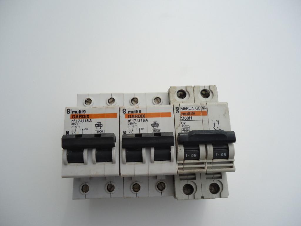 GARDIX 2 x 16A en C60H aardlekschakelaar, Doe-het-zelf en Bouw, Elektriciteit en Kabels, Gebruikt, Ophalen