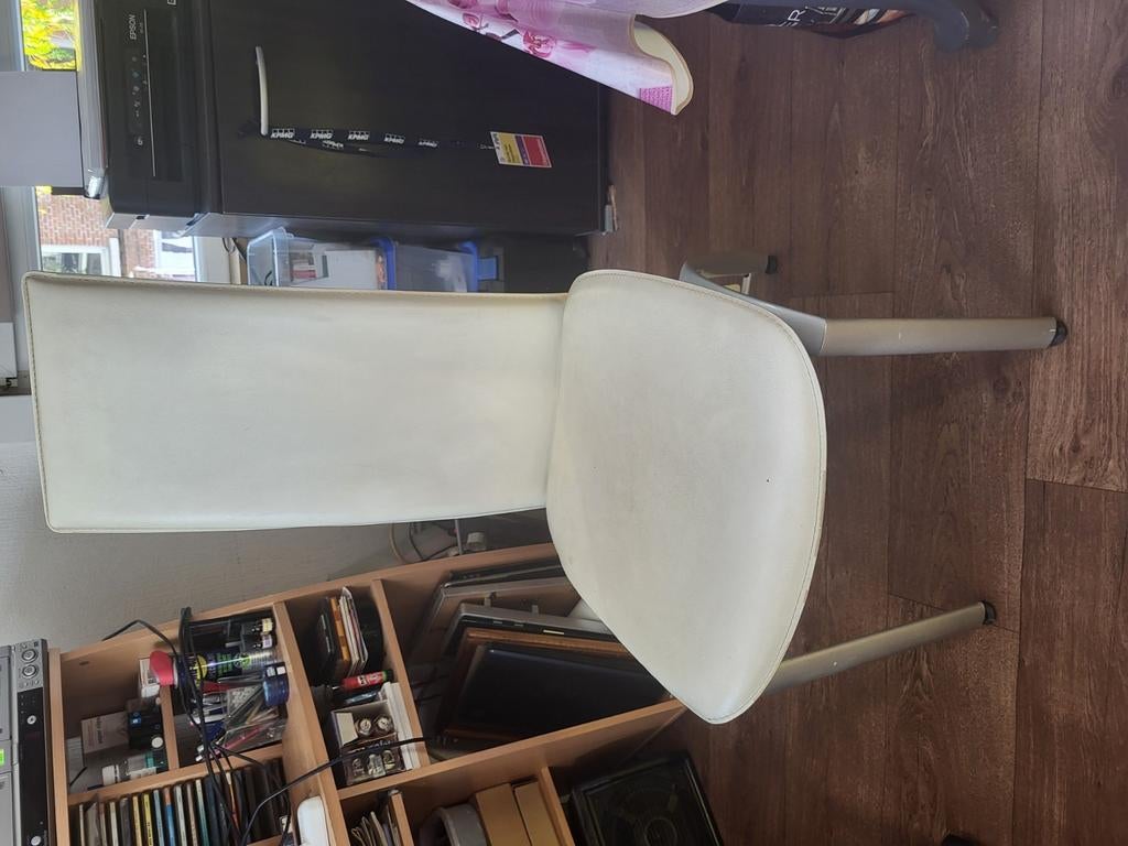 4 stevige stoelen met hoge leuning €50 voor de 4, Enlèvement, Utilisé