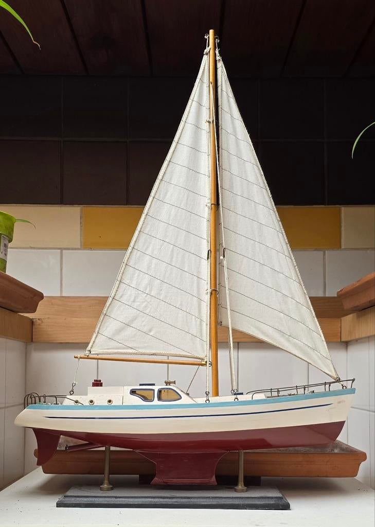 Miniatuur Zeilboot, Ophalen