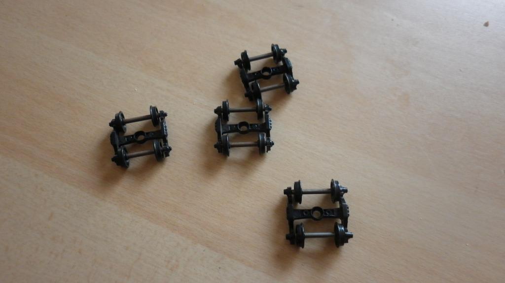 Lotje 4x Athearn Bogies DC Boxcars vintage '60ties, Autres marques, Enlèvement ou Envoi, Wagon, Courant continu
