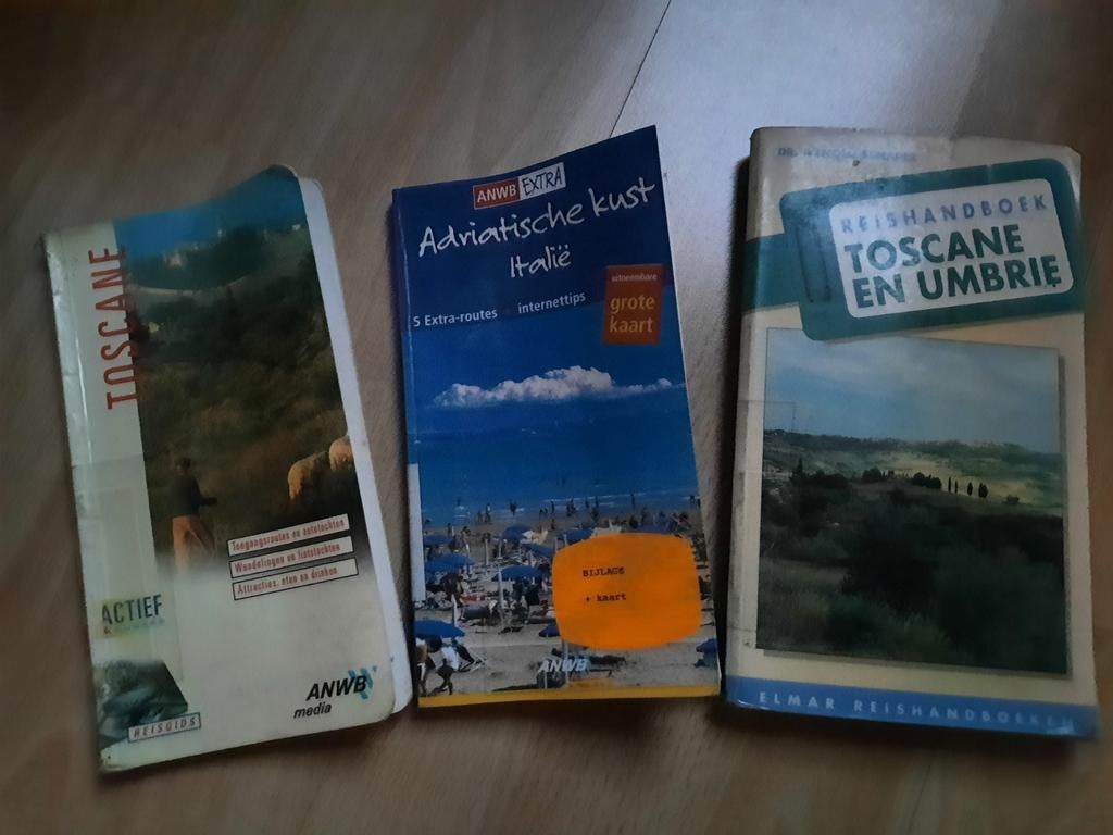 Reisgidsen Italië - Toscane & Adriatische kust, Ophalen of Verzenden, Zo goed als nieuw