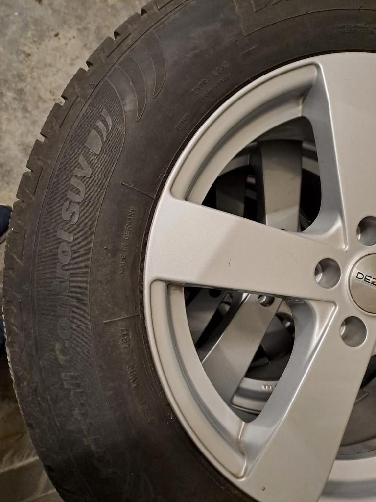 Volvo XC 60 winterbanden 4 stuks op velg, Auto-onderdelen, Banden en Velgen, Ophalen, Winterbanden