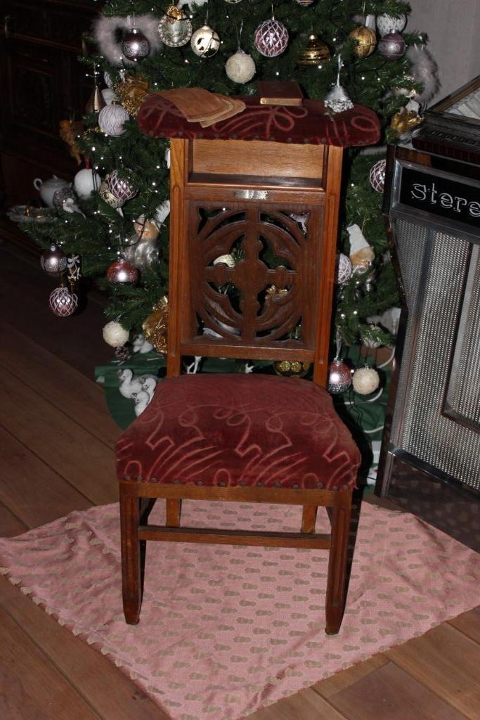 Chaise d'église ancienne, Enlèvement