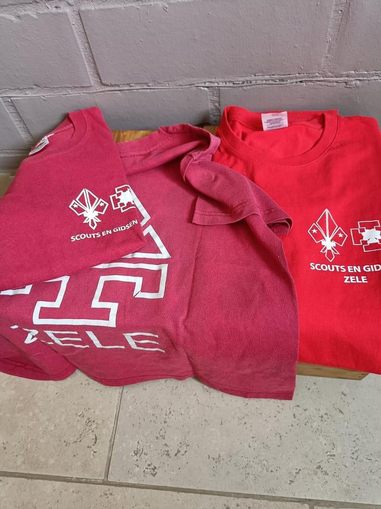 3x t shirts scouts Zele 2x 122, 1xMedium, Enlèvement ou Envoi, Comme neuf