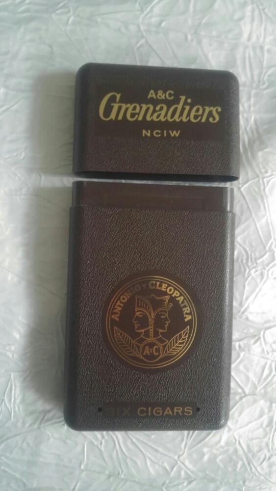 Boite cigare doosje grenadiers a & c nciw new york antonio, Enlèvement ou Envoi, Comme neuf