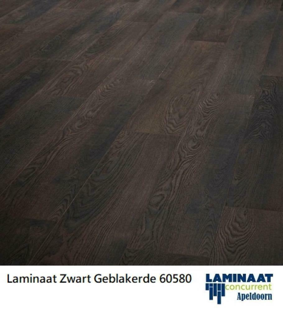 Laminaat Zwart Geblakerde Eik 60580 8mm dik met 4V-groev, Maison & Meubles, Ameublement | Revêtements de sol, Neuf, Aggloméré