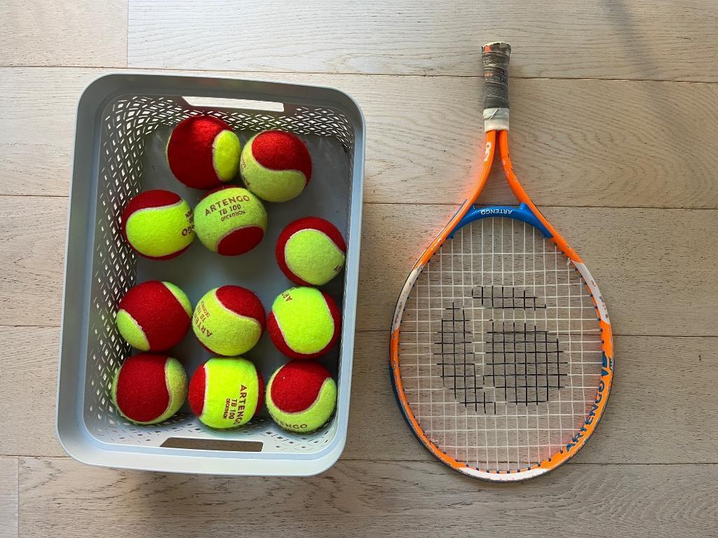Artengo 1ste tennisracket + tennisballen (stage 3), Sport en Fitness, Tennis, Overige merken, Gebruikt, L00, Ophalen of Verzenden