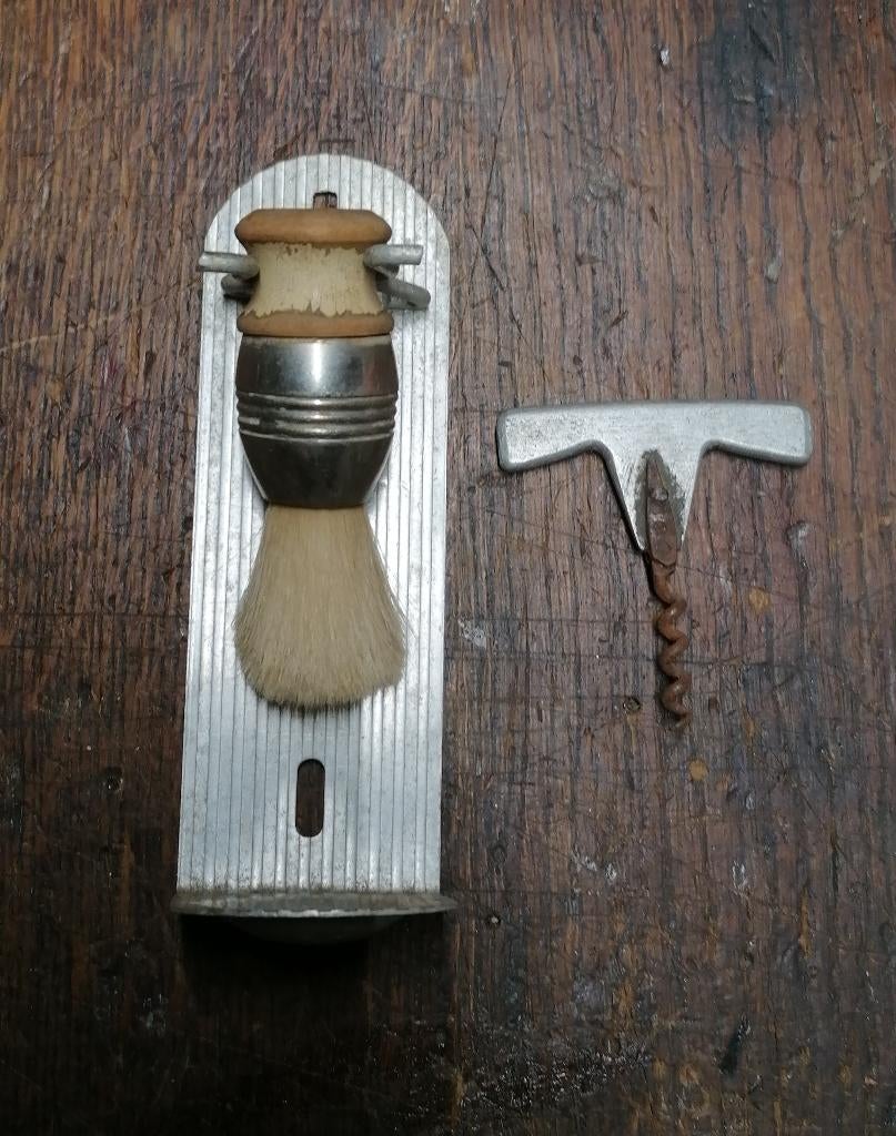 Kit voor militaire kurkentrekkers, scheerset uit de Eerste, Verzamelen, Militaria | Tweede Wereldoorlog, Verzenden