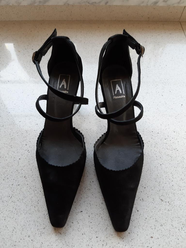 Chaussures/escarpins 'Alexandra' en daim noir - P. 38, Enlèvement ou Envoi, Escarpins, Comme neuf, Alexandra