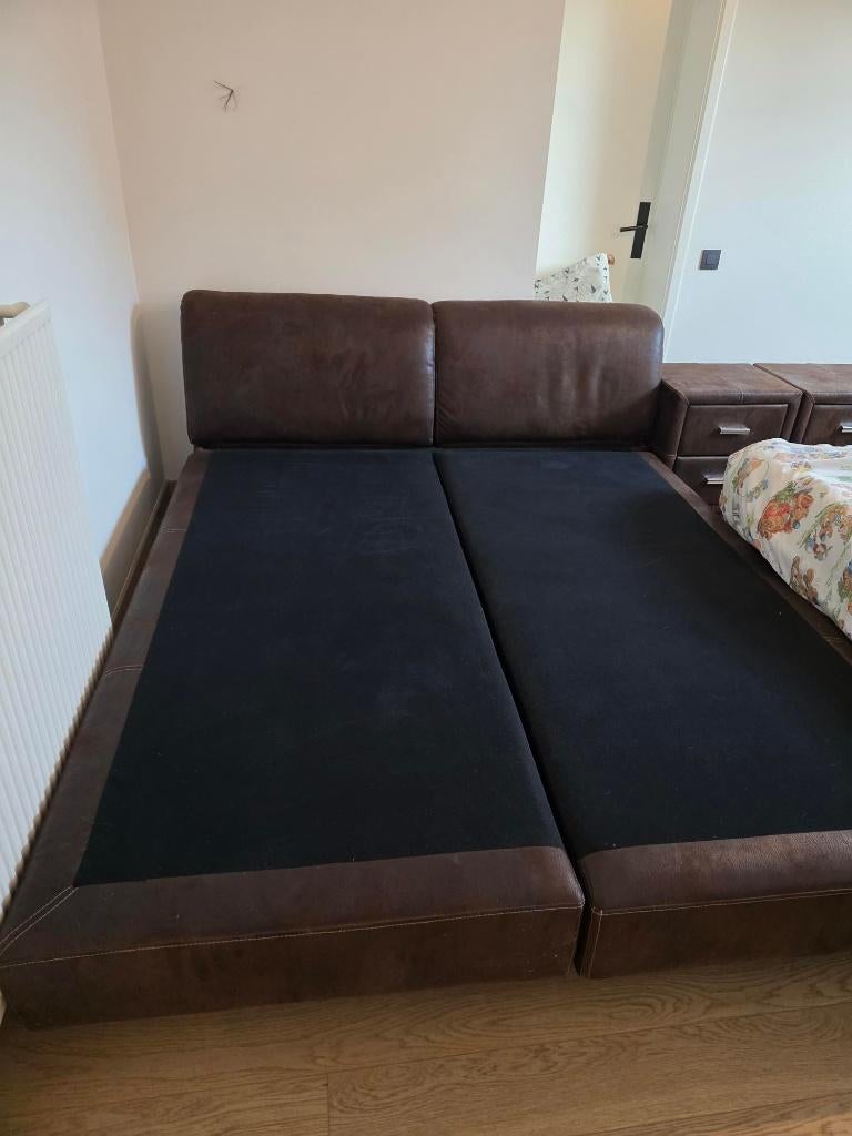 boxspring bed 180 x 200 met bijhorende nachtkastjes, Huis en Inrichting, Slaapkamer | Boxsprings, Ophalen, Gebruikt, Bruin, Tweepersoons