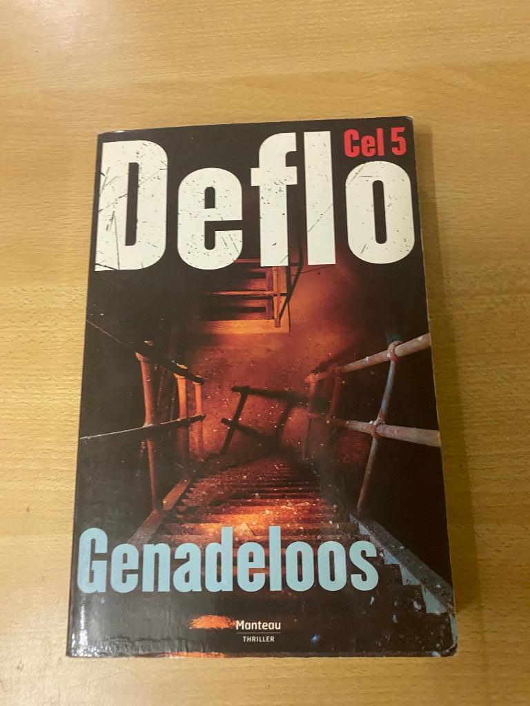 Deflo - Genadeloos, Ophalen of Verzenden, Gelezen, Deflo