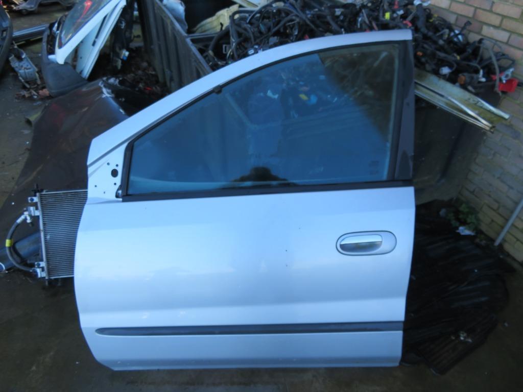 Nissan Almera Tino Linker voordeur, Auto-onderdelen, Ophalen, Gebruikt, Deur, Voor