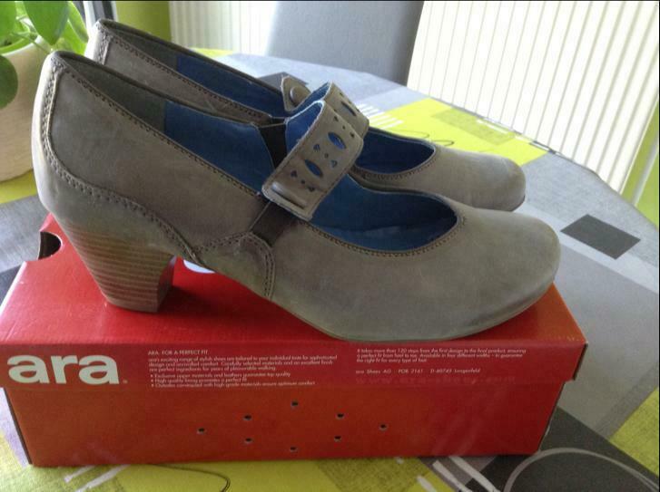 NIEUWE Ara pumps, maat 7/40,5, Ophalen of Verzenden, Pumps