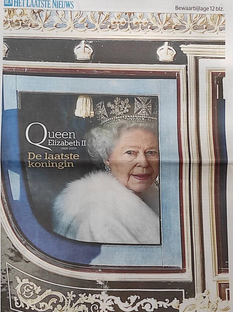 Queen Elizabeth II De laatste Koningin, bewaarbijlage>foto's, Boeken, Tijdschriften en Kranten, Ophalen of Verzenden, Nieuw, Overige typen