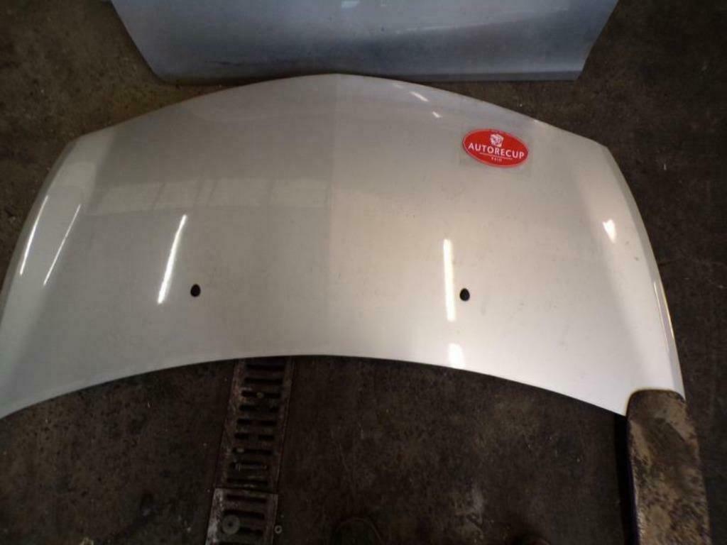 Capot Renault Clio III phase 2 2009-2014 LP/13050, Autos : Pièces & Accessoires, Enlèvement ou Envoi, Renault, Utilisé, Capot moteur