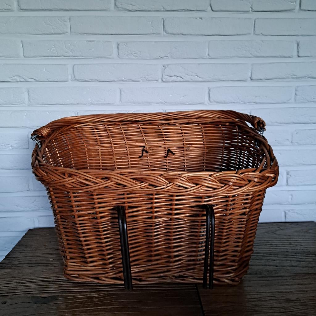 Mooie grote fietsmand van Basil, Stuurbevestiging, Basil, Ophalen of Verzenden, Zo goed als nieuw